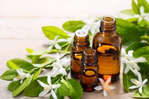 Những loại tinh dầu kích thích ham muốn nam giới trên thị trường